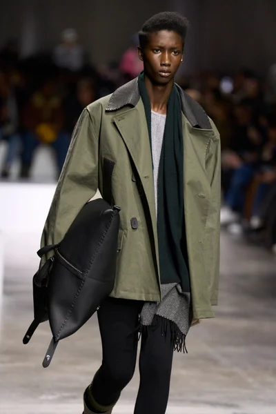 Look 61